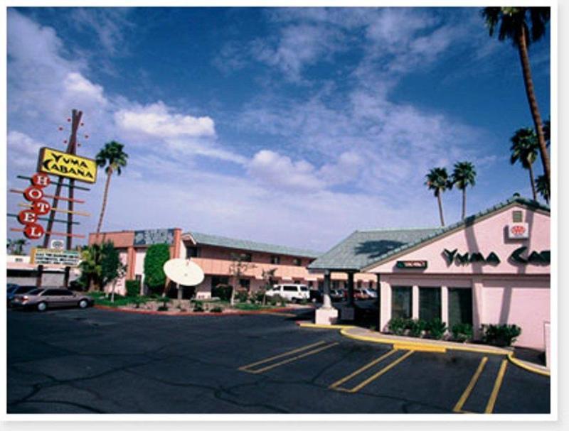 Econo Lodge Inn & Suites Yuma I-8 Exterior photo